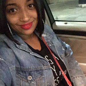 Meet your Posher, Tara